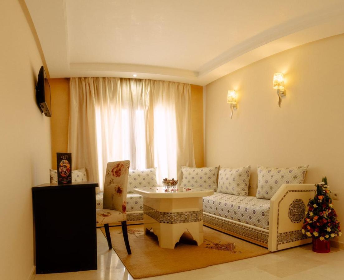 Hotel La Luna Beni Mellal Exterior photo